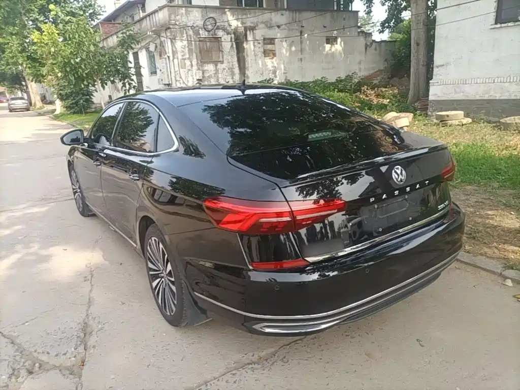 Volkswagen Passat — фото 5