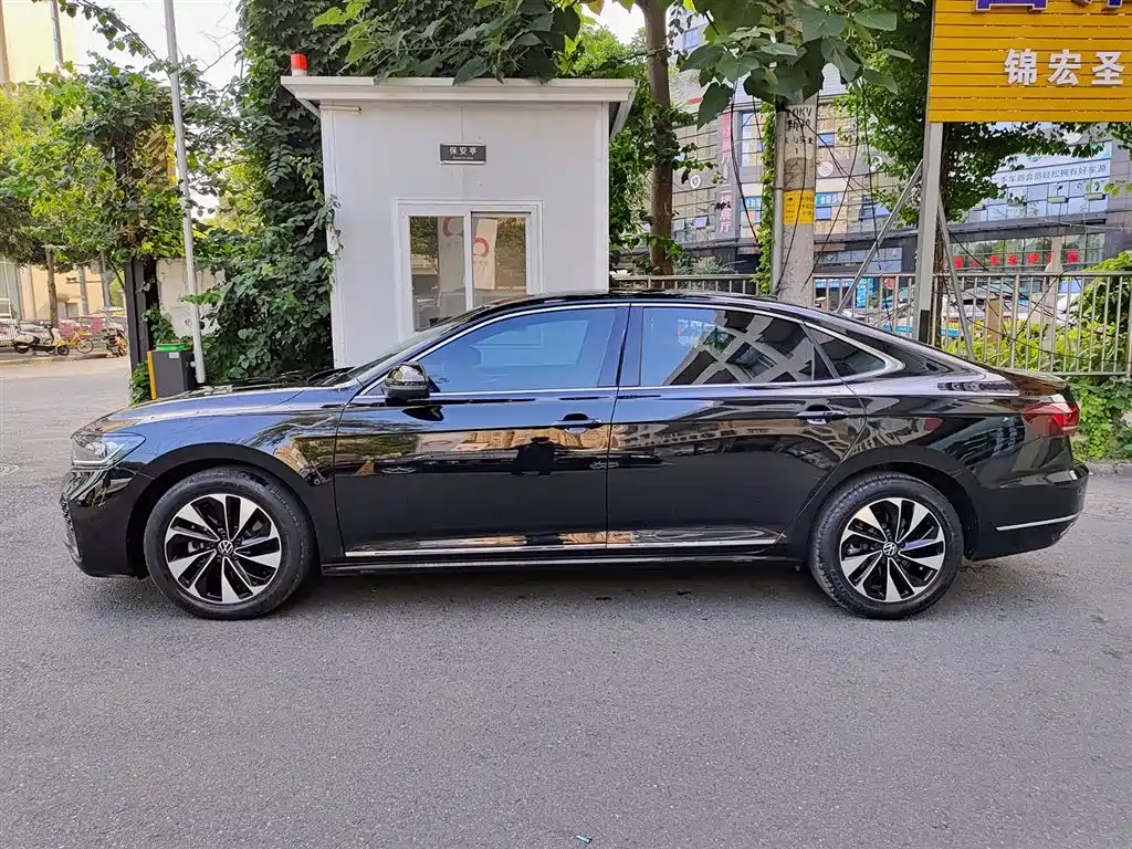 Volkswagen Passat — фото 3