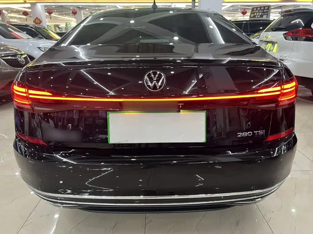 Volkswagen Passat — фото 8