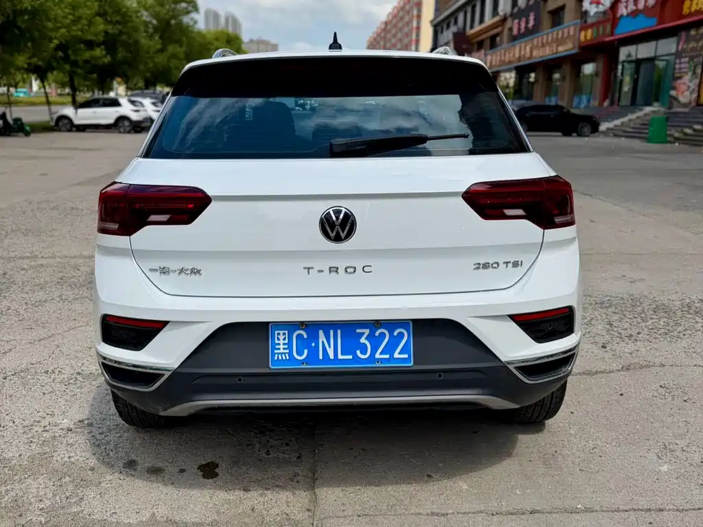 Volkswagen T-Roc — фото 5