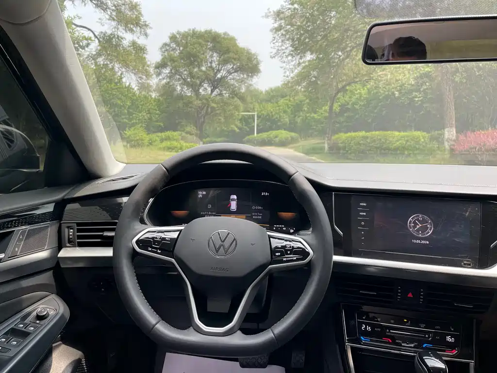 Volkswagen Passat — фото 7