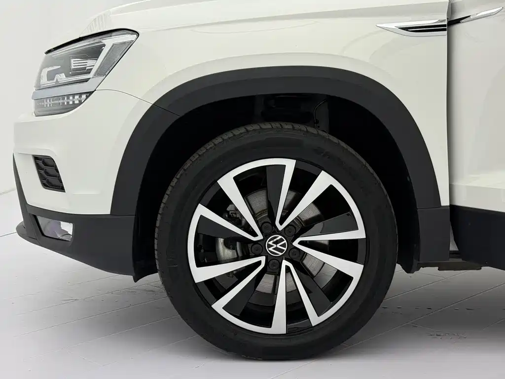 Volkswagen Tharu — фото 21