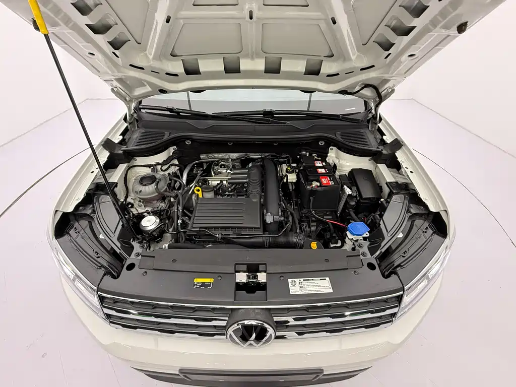 Volkswagen Tharu — фото 8