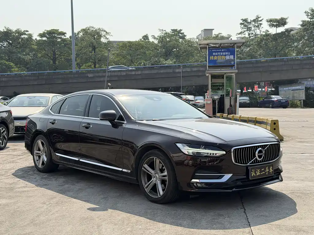 Volvo S90 — фото 3
