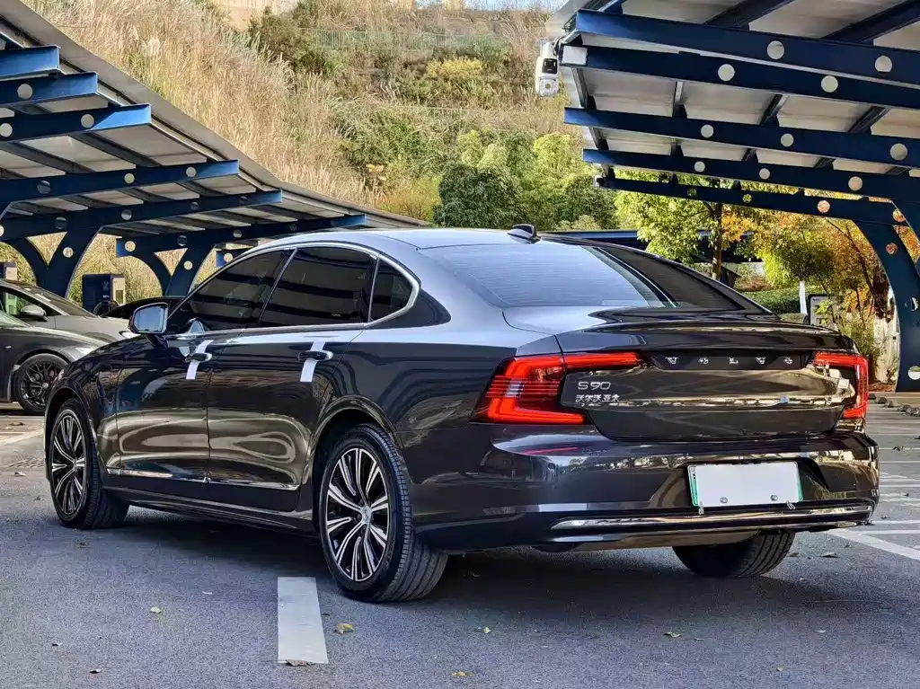 Volvo S90 PHEV — фото 3