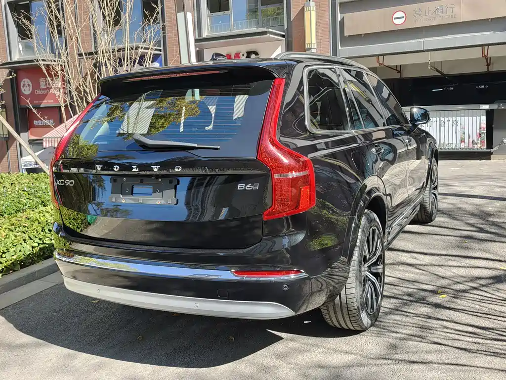 Volvo XC90 — фото 4