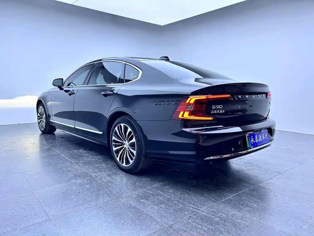 Volvo S90 PHEV — фото 5