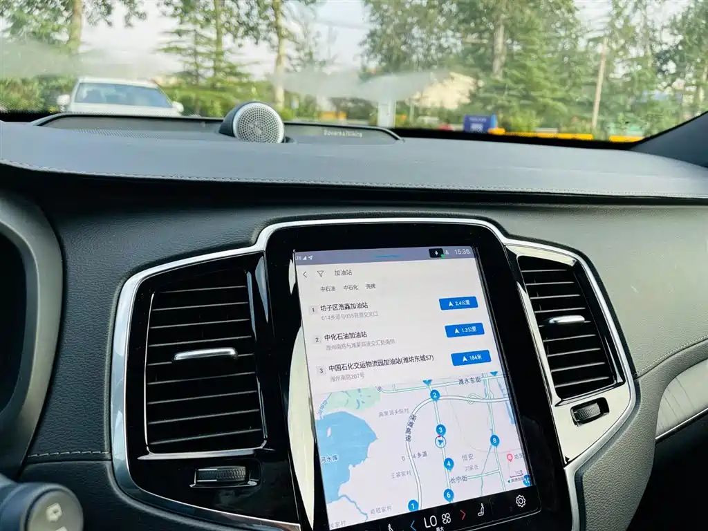 Volvo S90 — фото 28