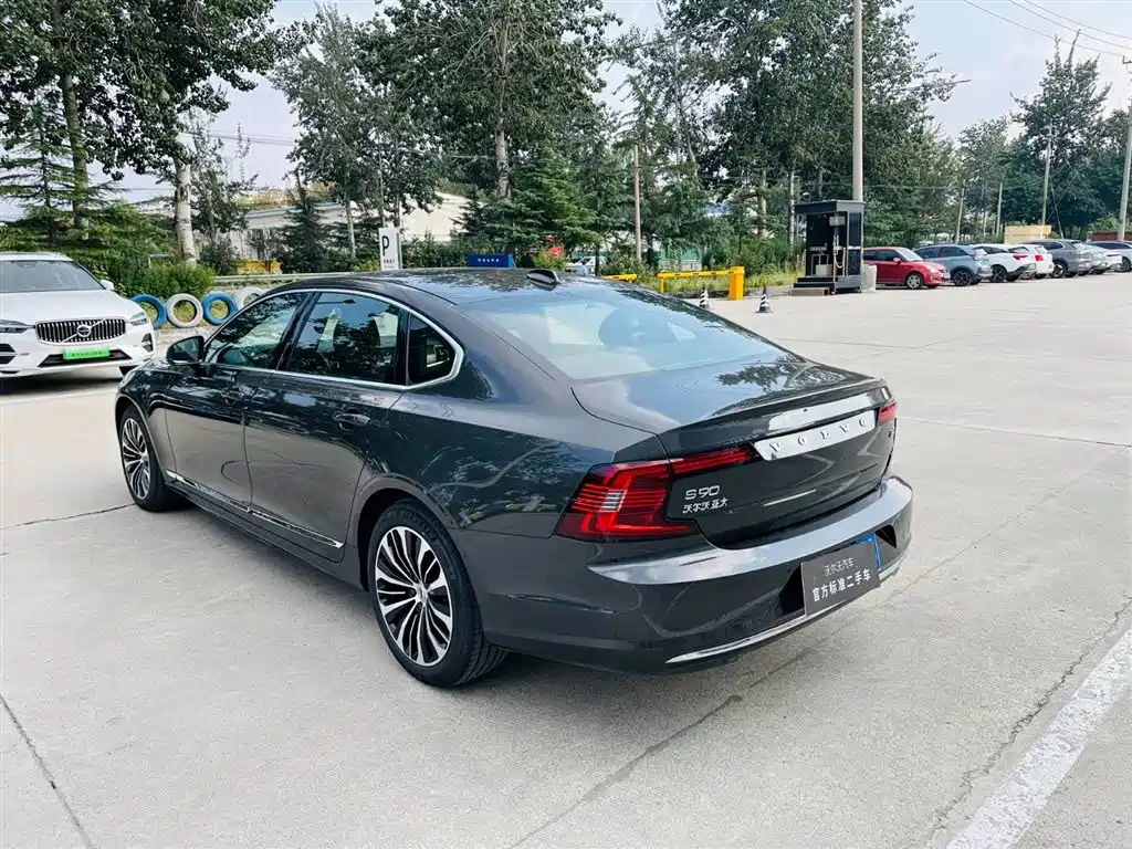Volvo S90 — фото 5