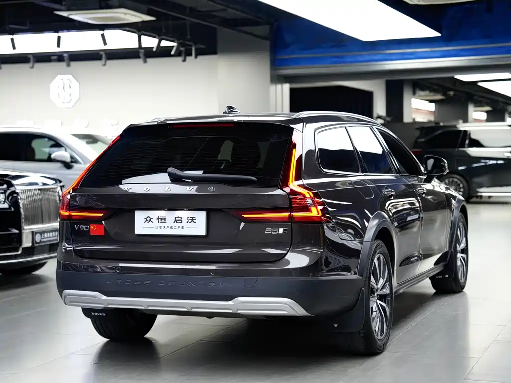 Volvo V90 — фото 4
