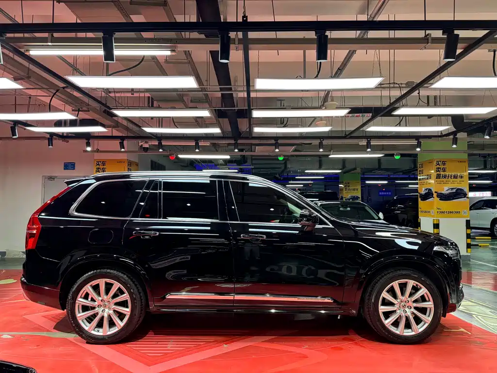 Volvo XC90 — фото 4