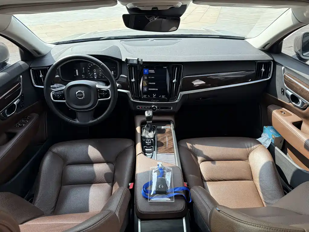 Volvo S90 — фото 6