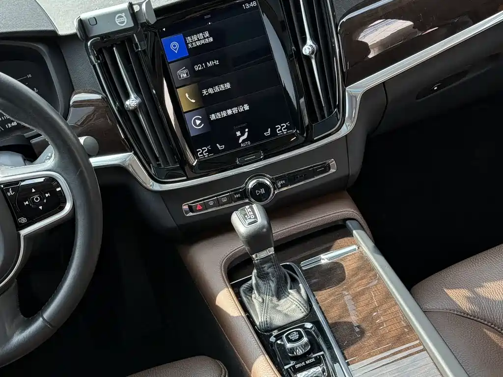 Volvo S90 — фото 9