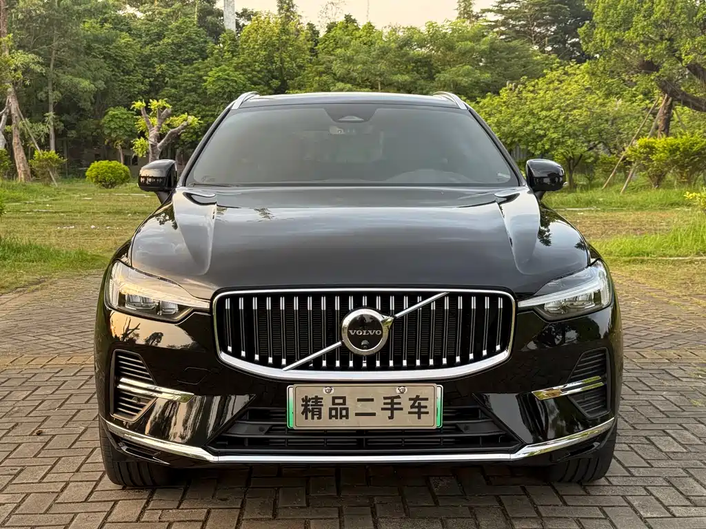 Volvo XC60 PHEV — фото 2