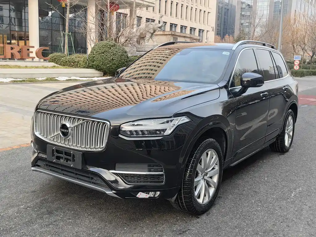 Volvo XC90 — фото 2