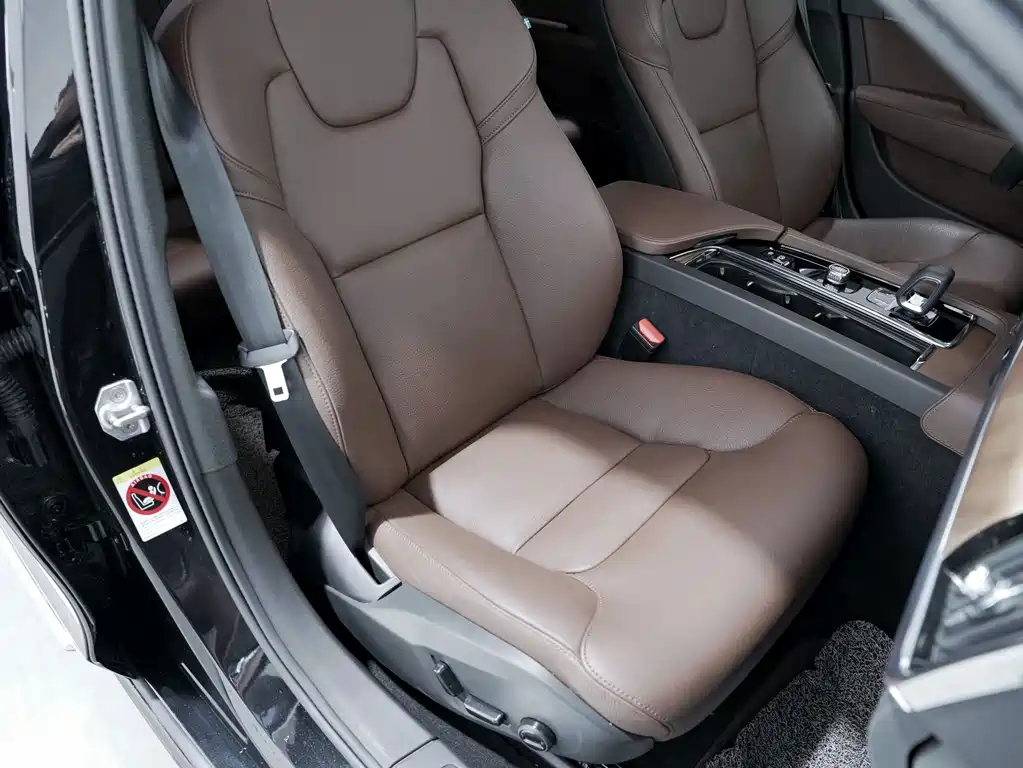 Volvo S90 — фото 13