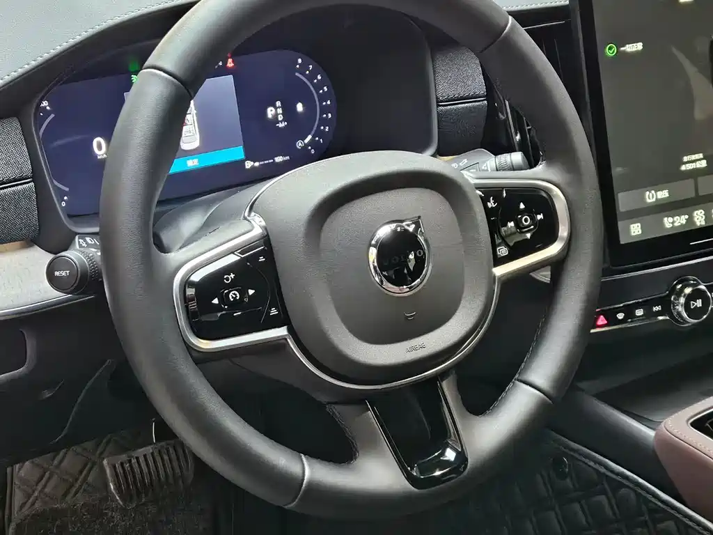 Volvo S90 — фото 4