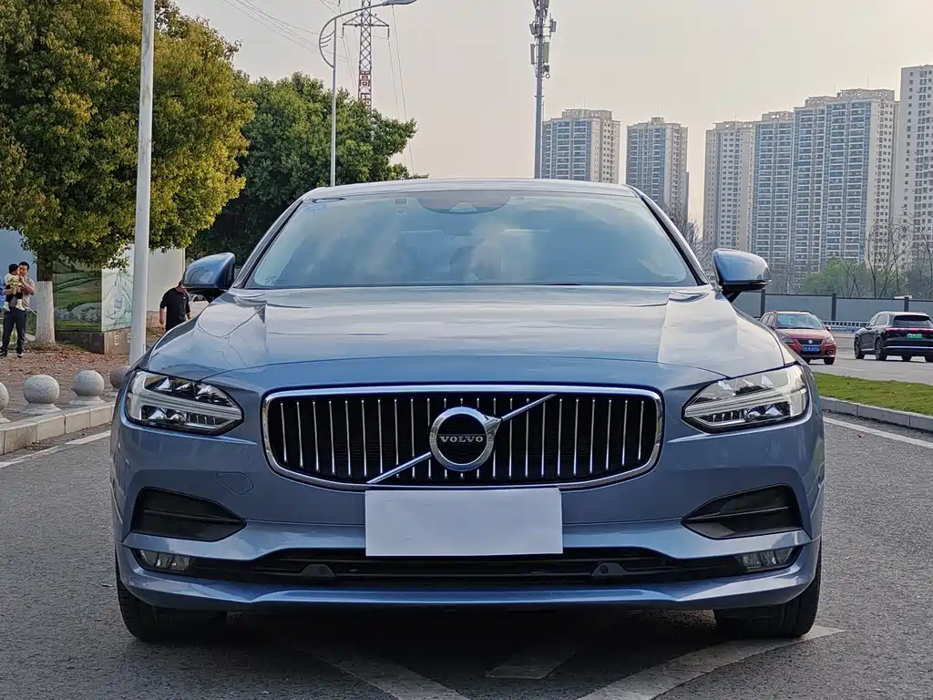 Volvo S90 — фото 2