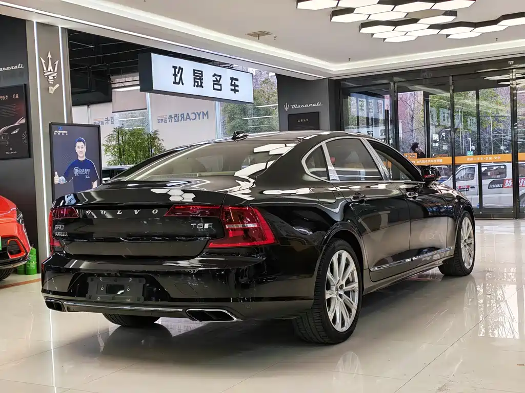 Volvo S90 PHEV — фото 18