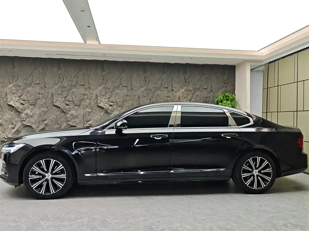 Volvo S90 — фото 3