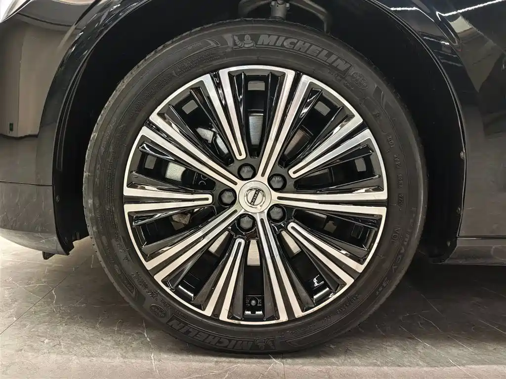 Volvo S90 — фото 4