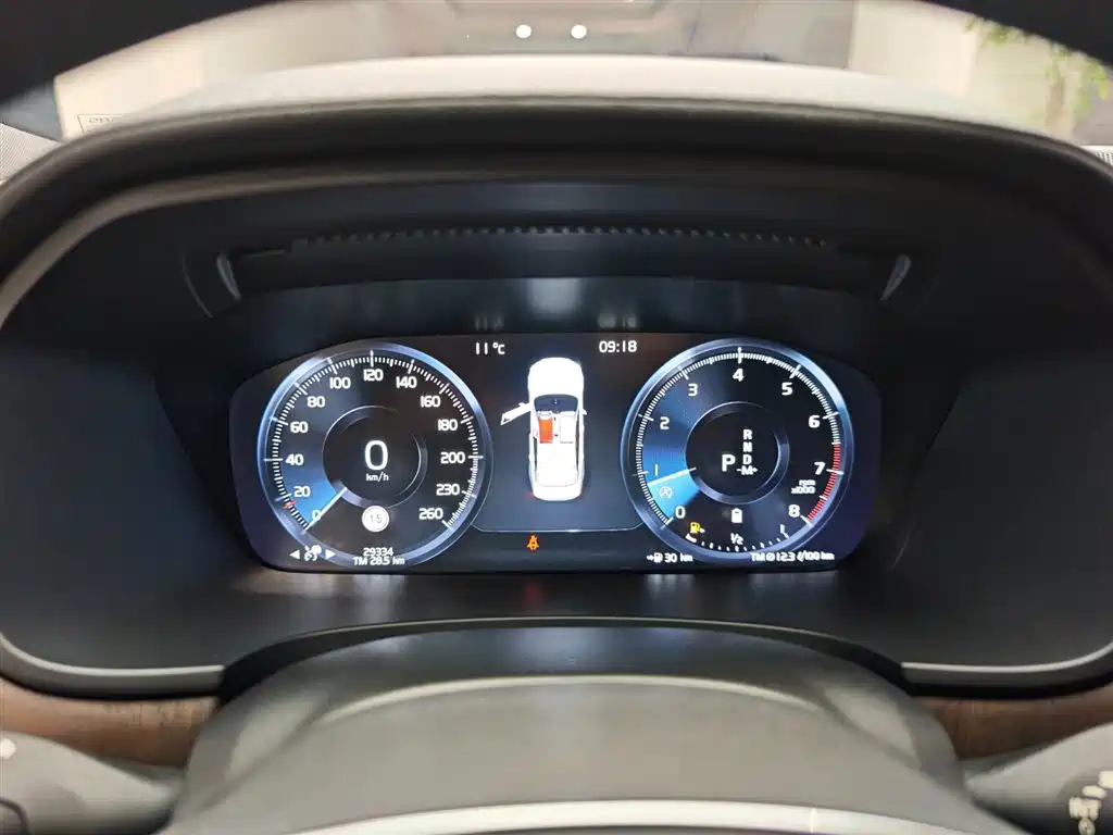 Volvo S90 — фото 10
