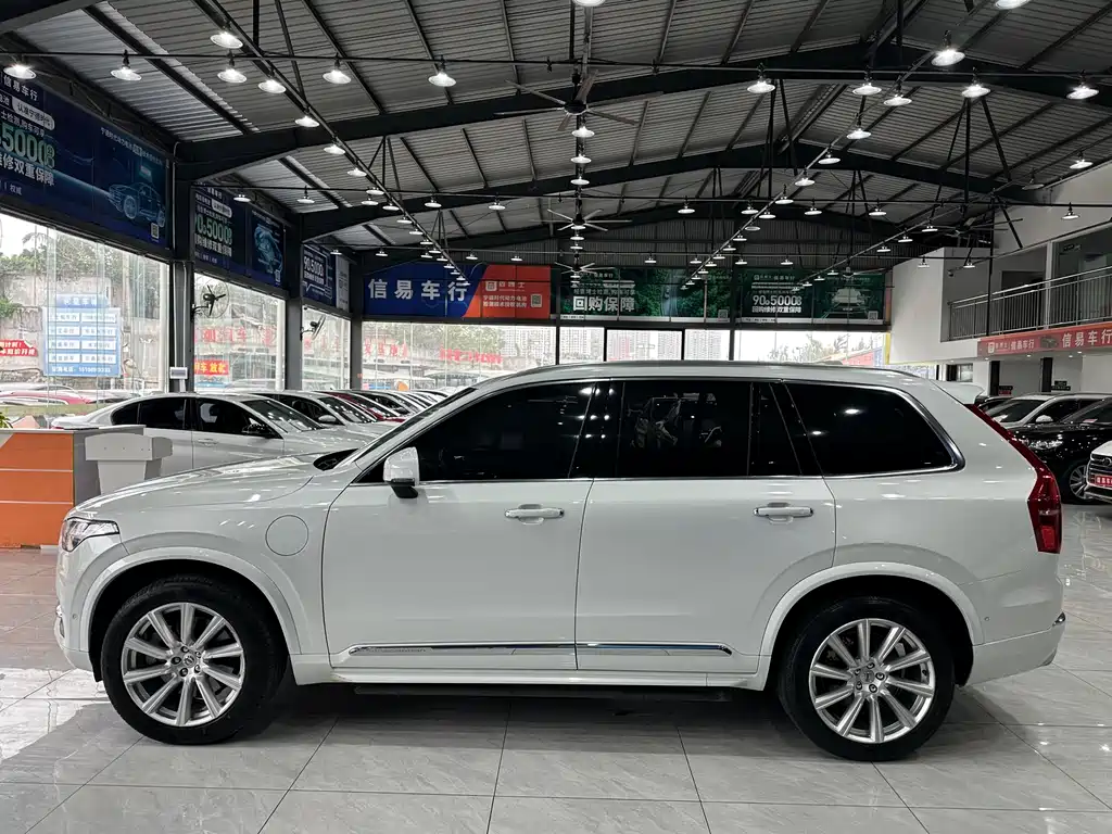 Volvo XC90 PHEV — фото 2