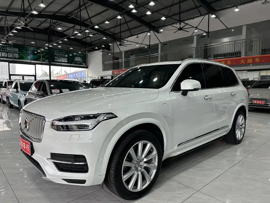Volvo XC90 PHEV — фото 1