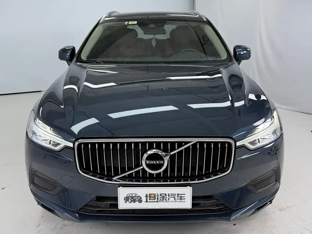 Volvo XC60 — фото 2