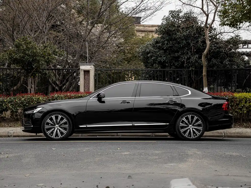 Volvo S90 — фото 3