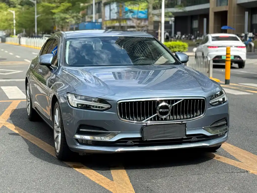 Volvo S90 — фото 3
