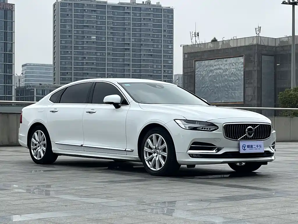 Volvo S90 — фото 3