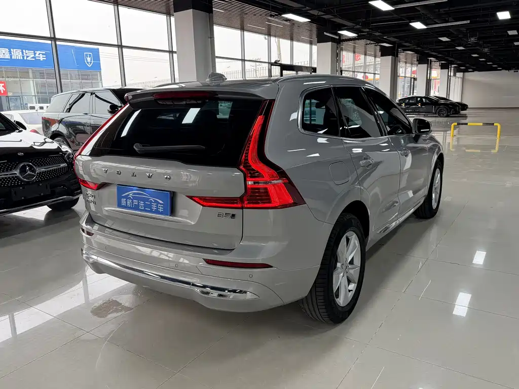 Volvo XC60 — фото 4