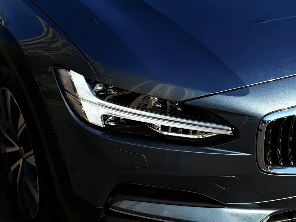 Volvo V90 — фото 4