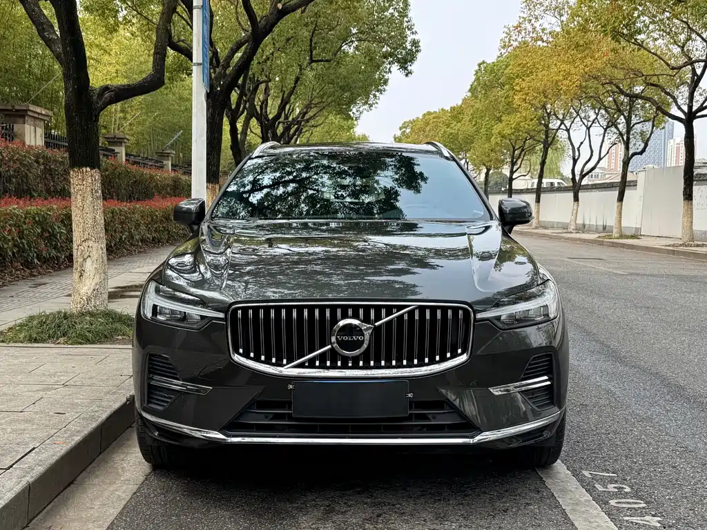 Volvo XC60 — фото 2