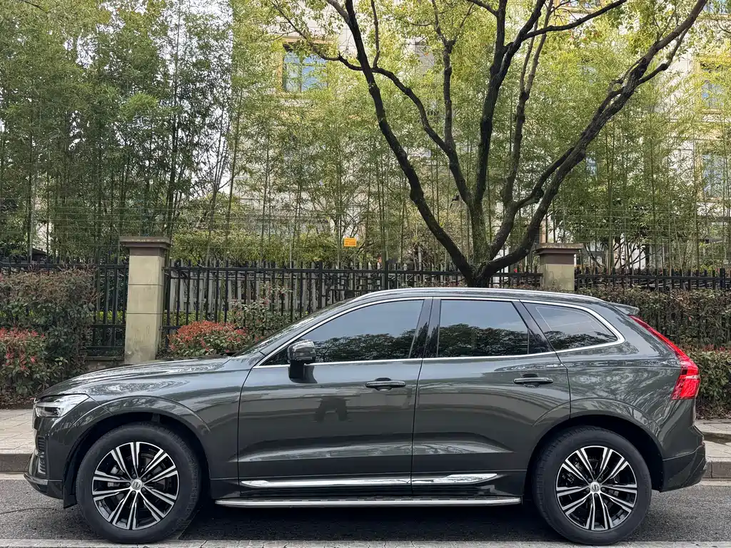 Volvo XC60 — фото 3
