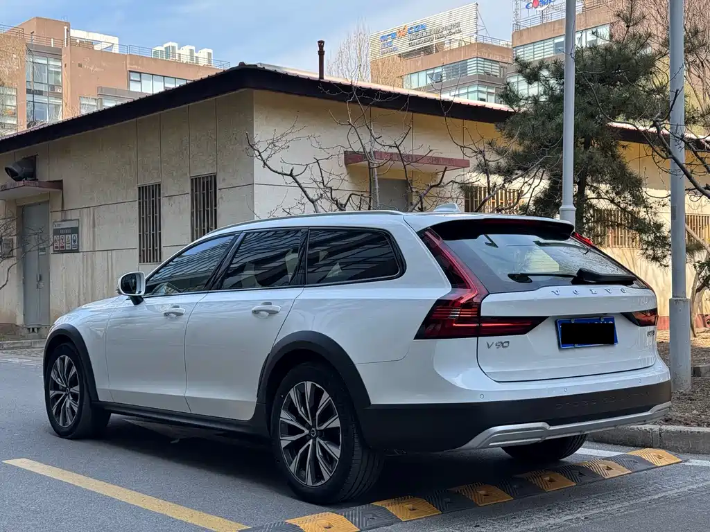 Volvo V90 — фото 5