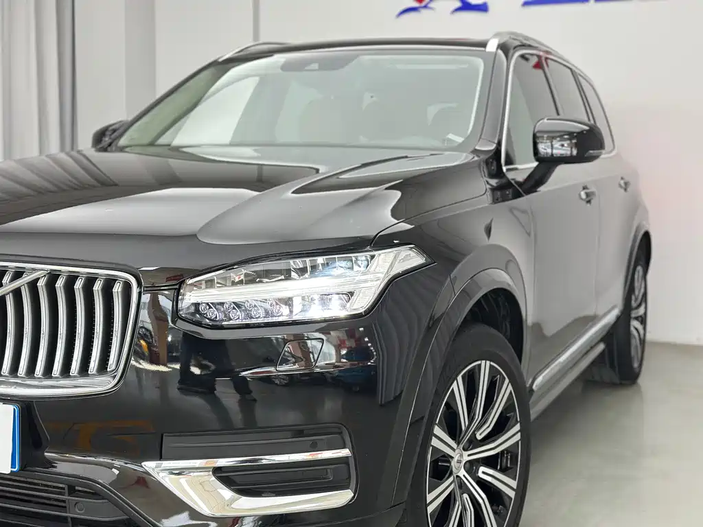 Volvo XC90 — фото 3