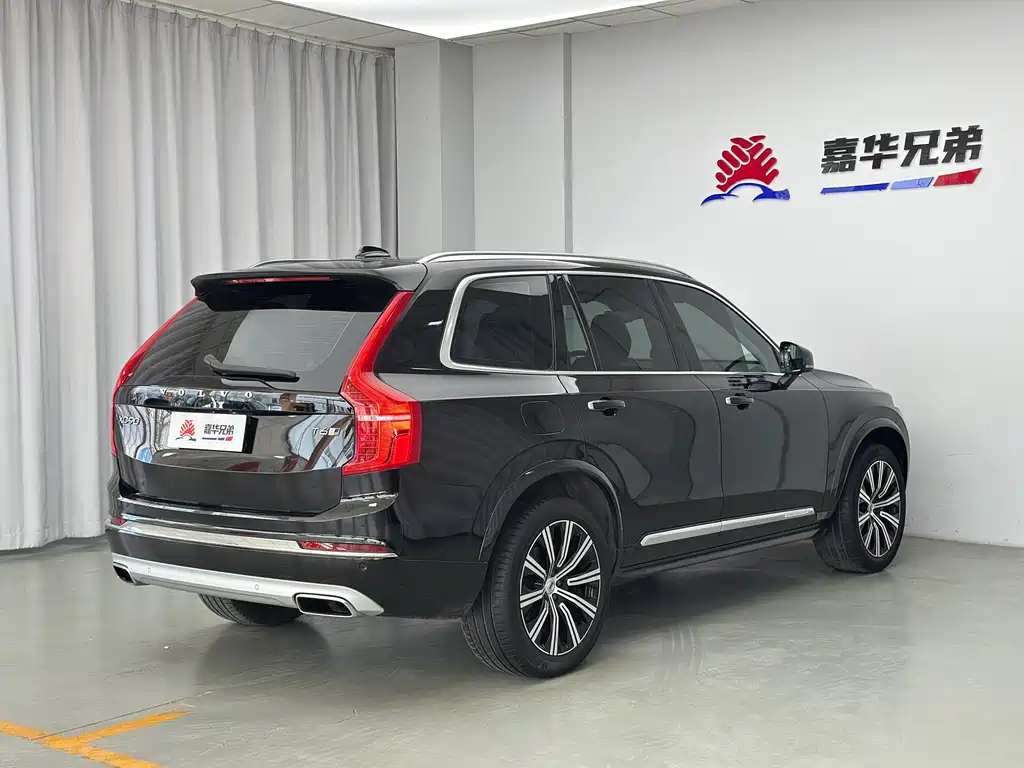 Volvo XC90 — фото 9