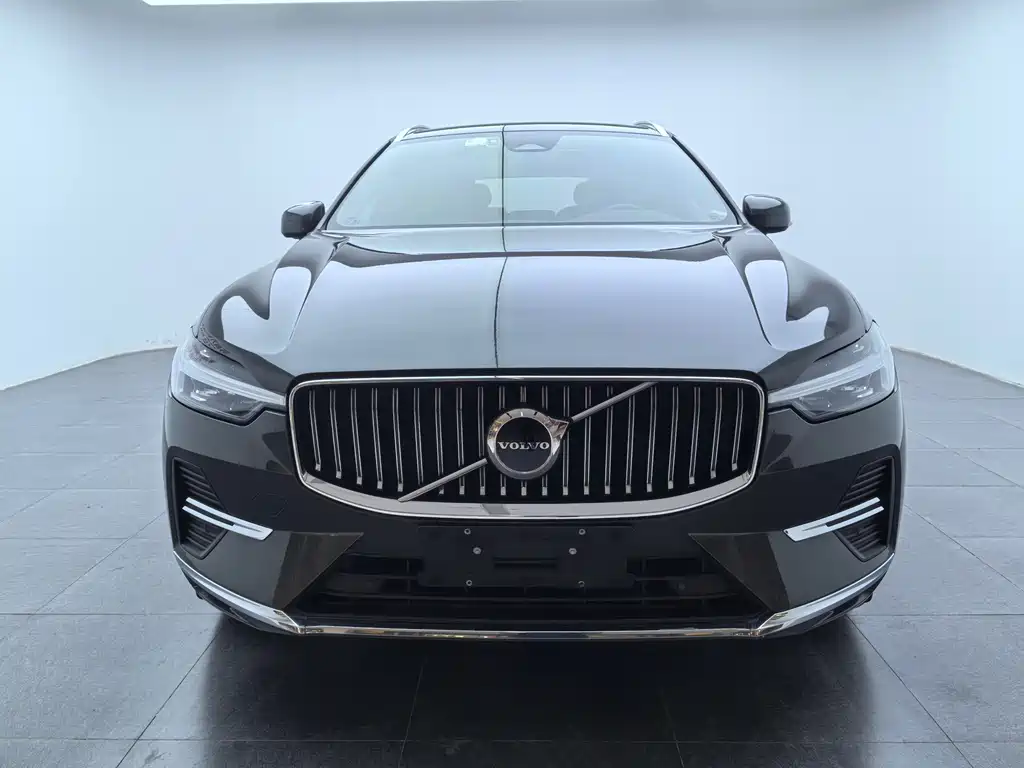 Volvo XC60 — фото 2