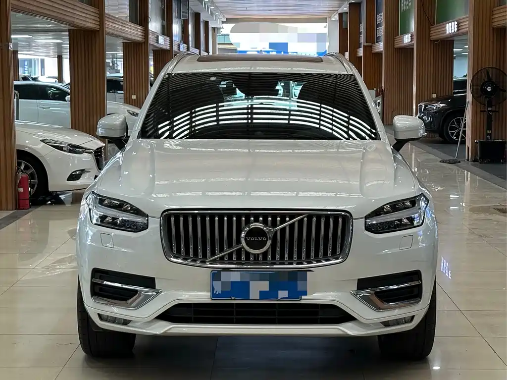 Volvo XC90 — фото 2