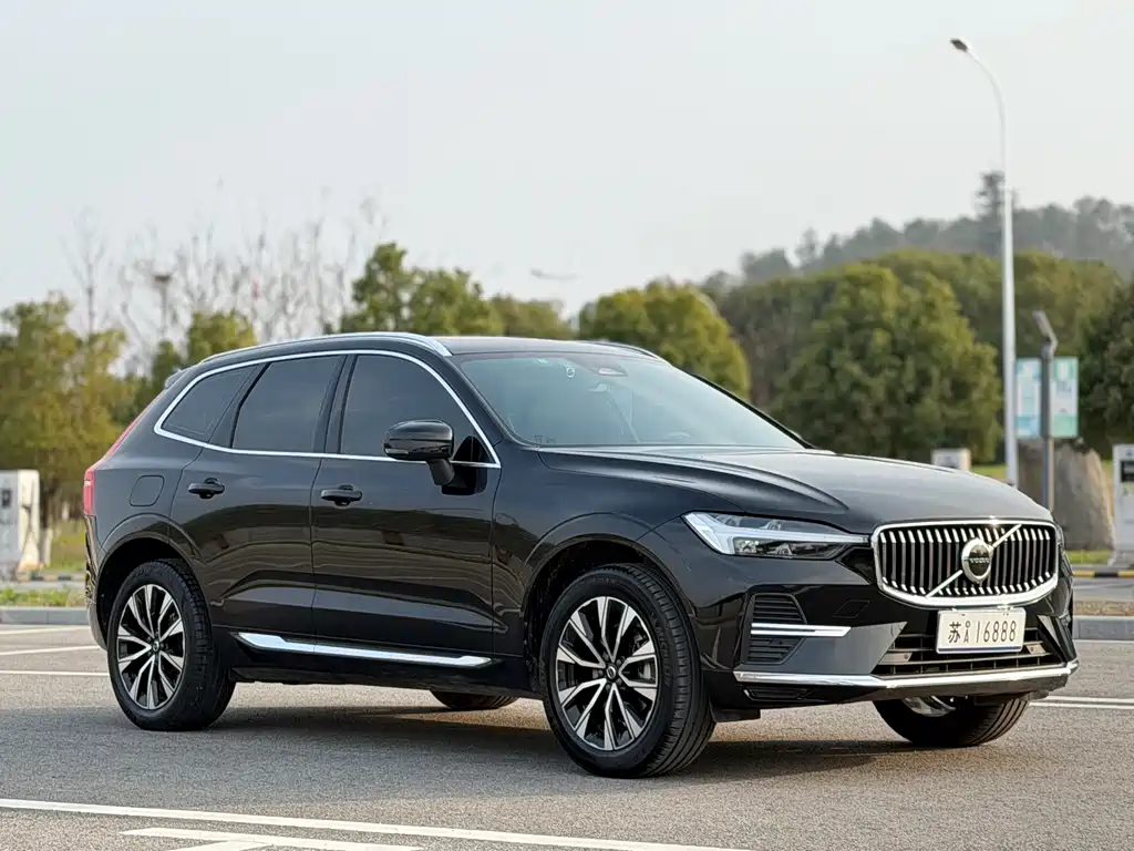 Volvo XC60 — фото 3