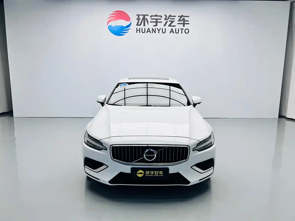 Volvo S60 — фото 2