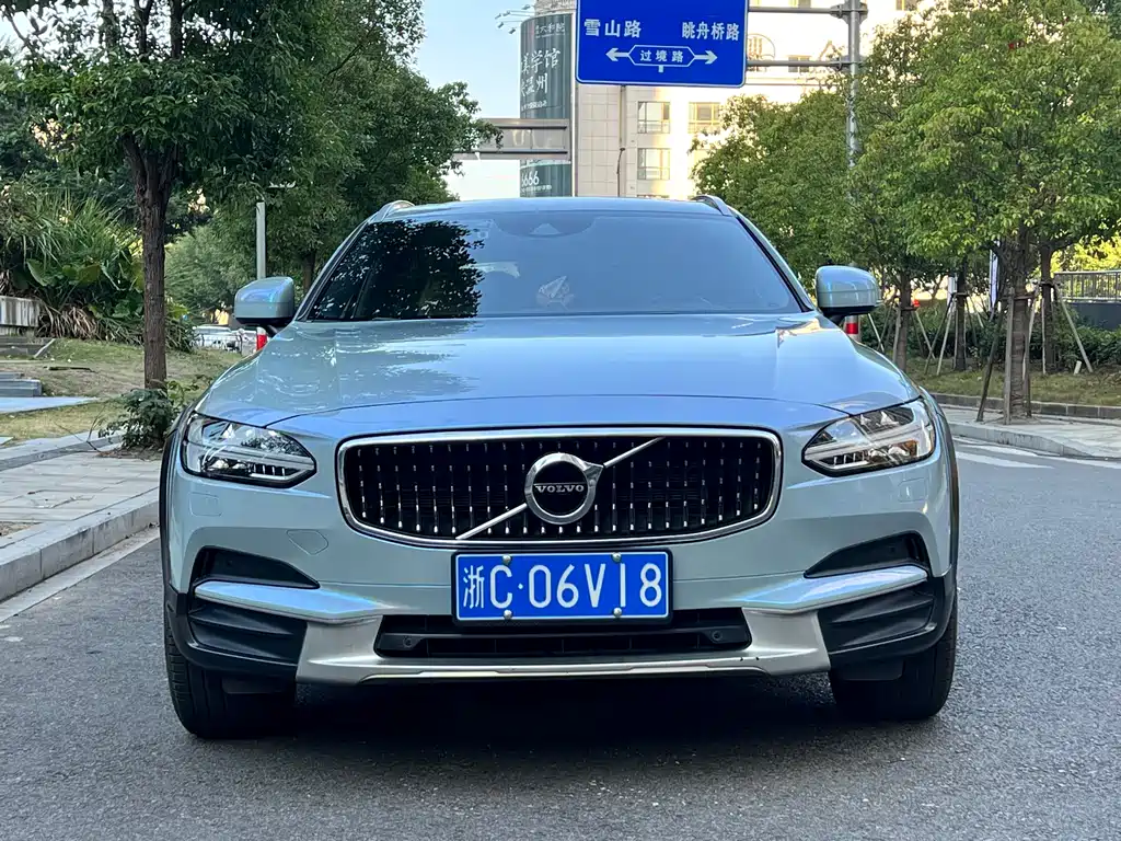 Volvo V90 — фото 2
