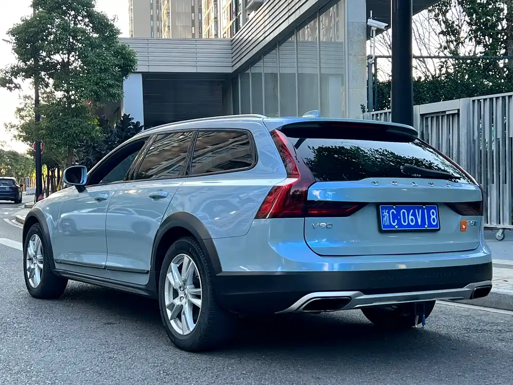 Volvo V90 — фото 7