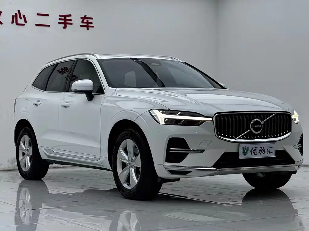 Volvo XC60 — фото 2