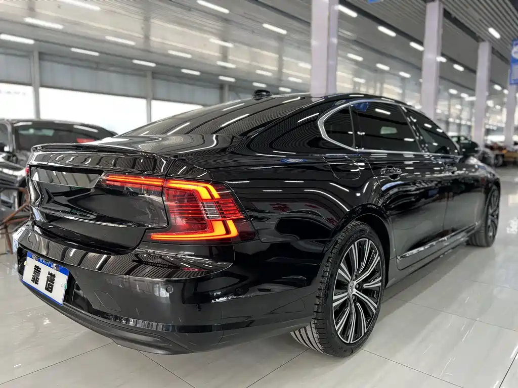 Volvo S90 — фото 7