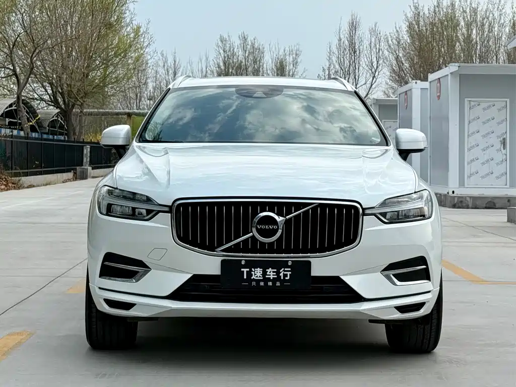Volvo XC60 — фото 2