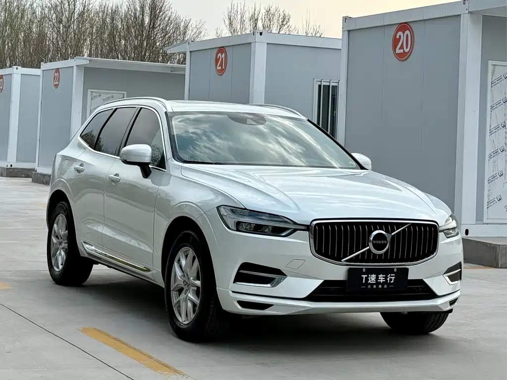 Volvo XC60 — фото 3