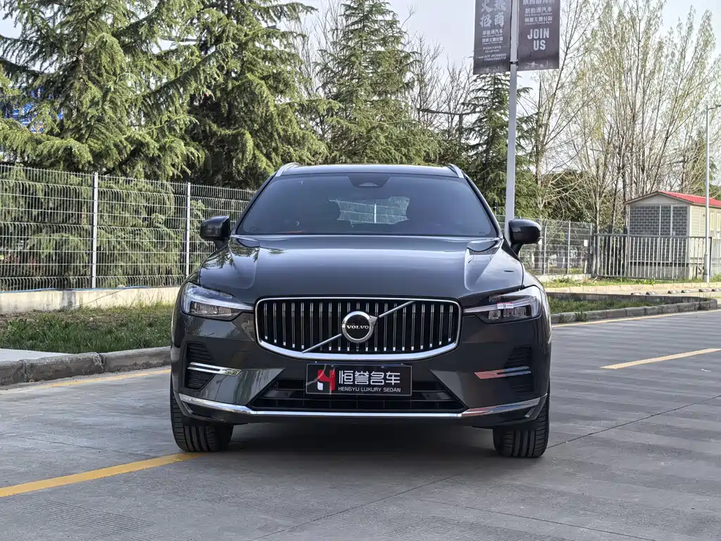 Volvo XC60 — фото 2